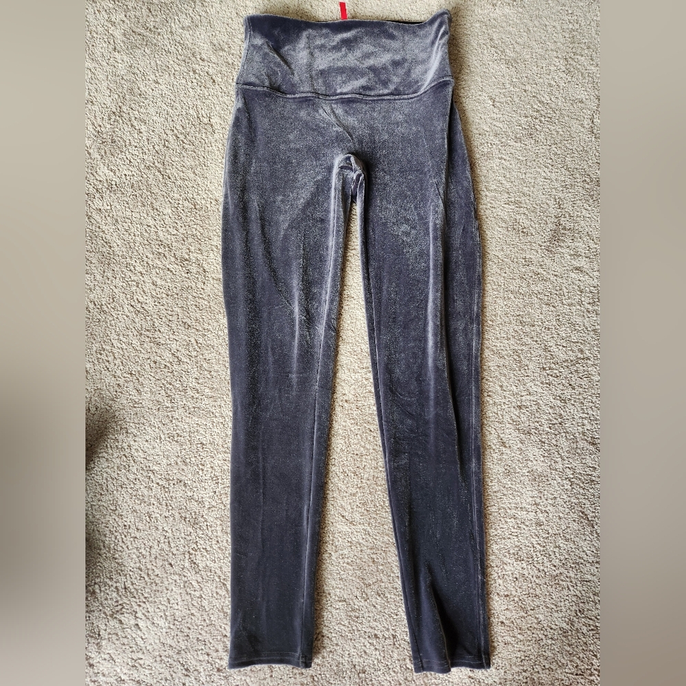 Spanx Gray Velvet Leggings Size XL!